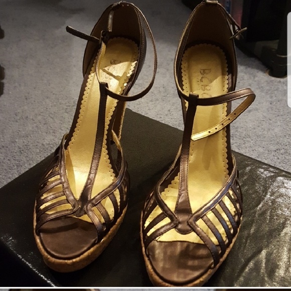 BCBG Paris Heels - Picture 1 of 2